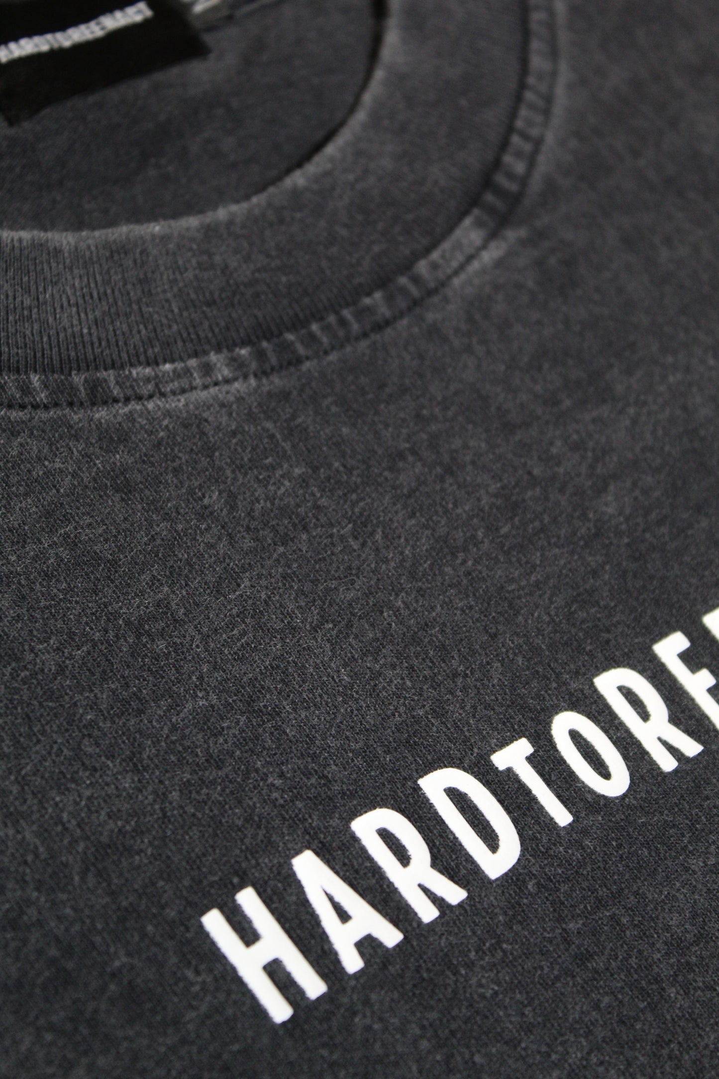 RETRO BLACK TEE