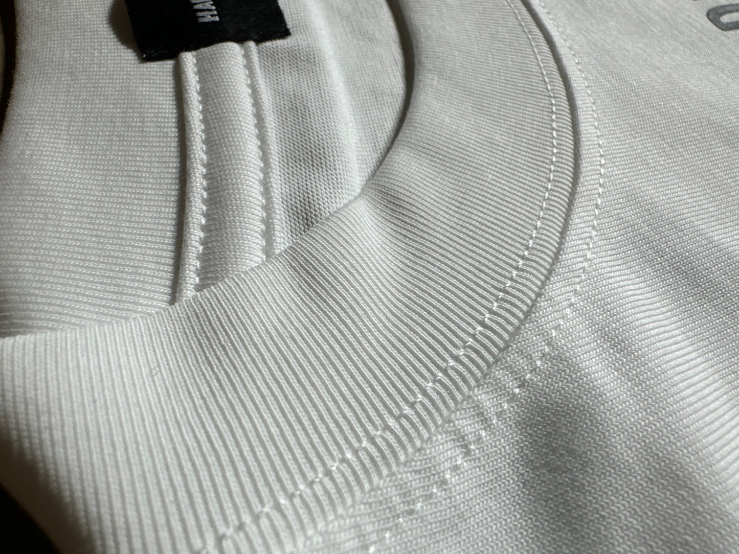 WHITE NOISE TEE